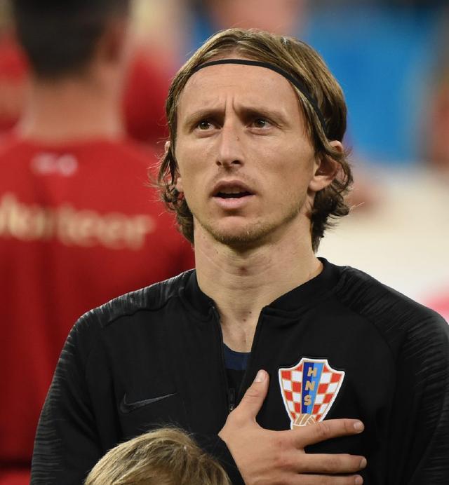 姆巴佩续约风波再度引发热议